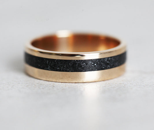 Jean Crushed Black Spinel Vedding Band-Capucinne