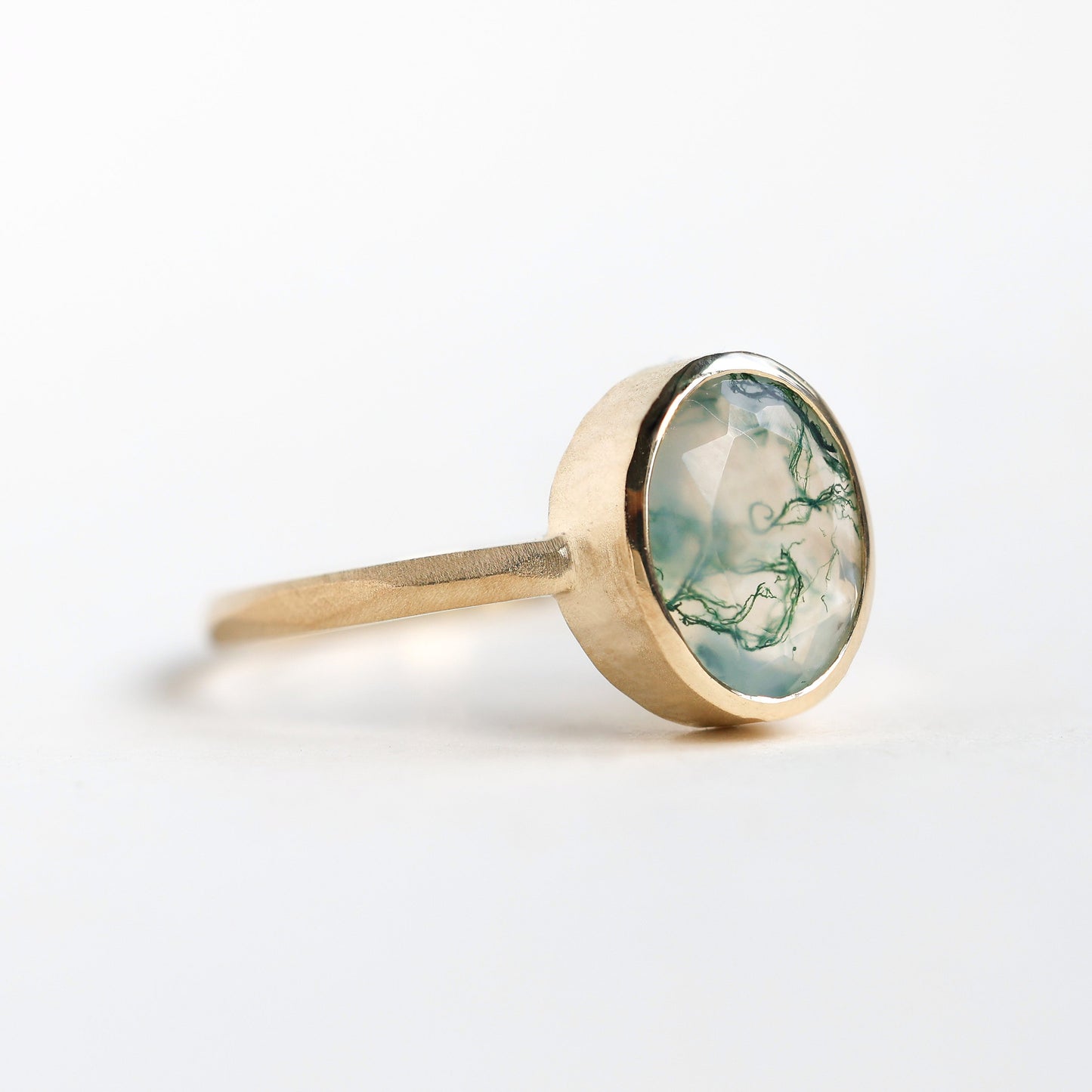 Prsten sa pasijansom od Moss Agate - Capucinne