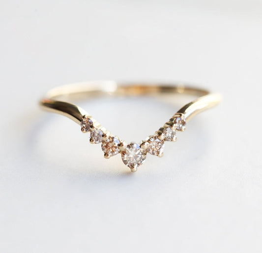 Nesting Champagne Diamond Vedding Band-Capucinne