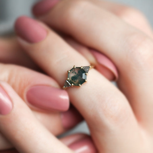 Osmougaoni prsten sa Moss Agate sa naglašenim dijamantima od soli i bibera