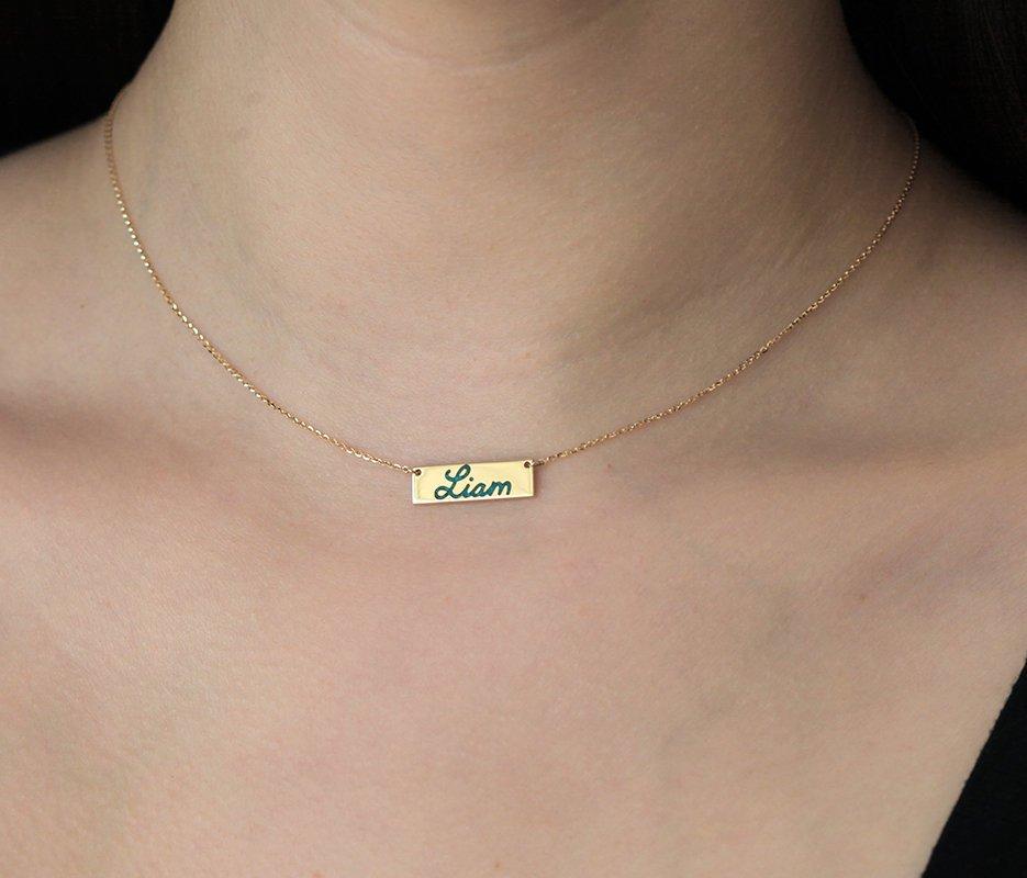 Ogrlica od zlatne poluge sa tirkiznim personalizovanim umetkom imena