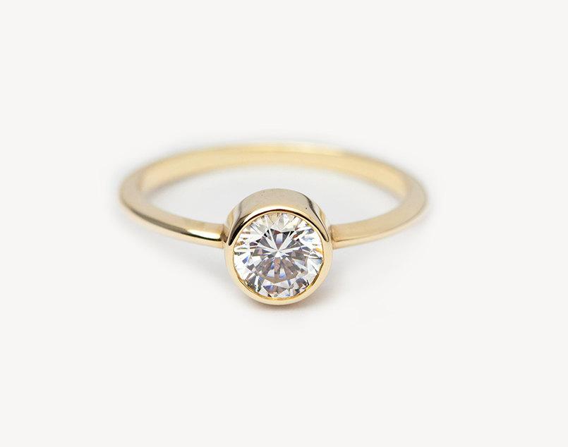 Pia Solitaire Diamond Verenički prsten-Capucinne