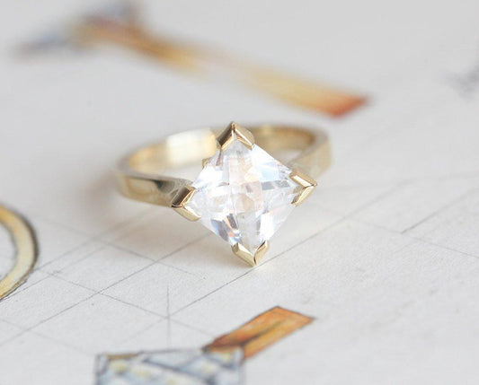 Prsten princeze Moissanite, moderni Moissanite prsten-Capucinne