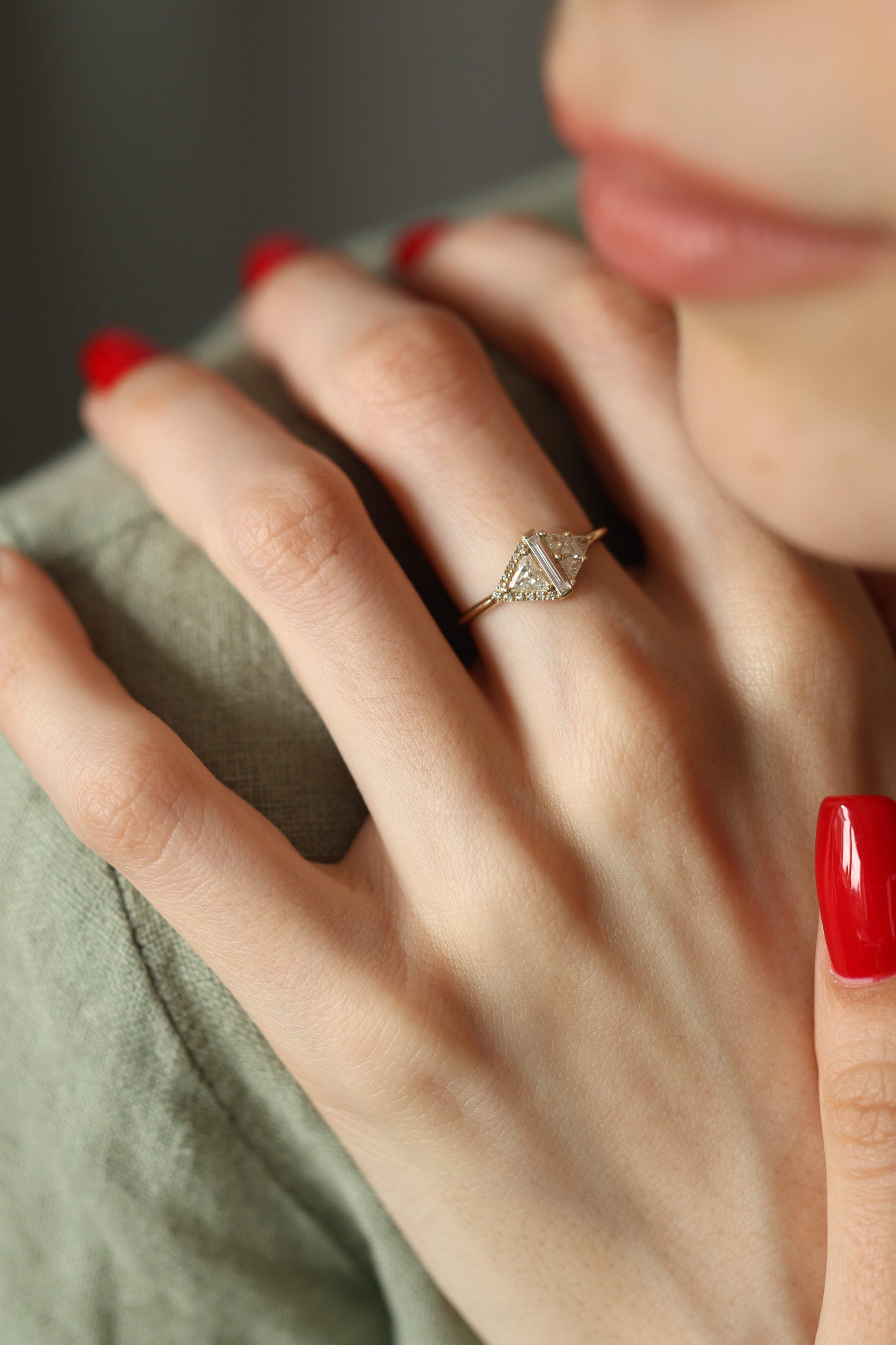Rhombus Diamond Ring - Capucinne