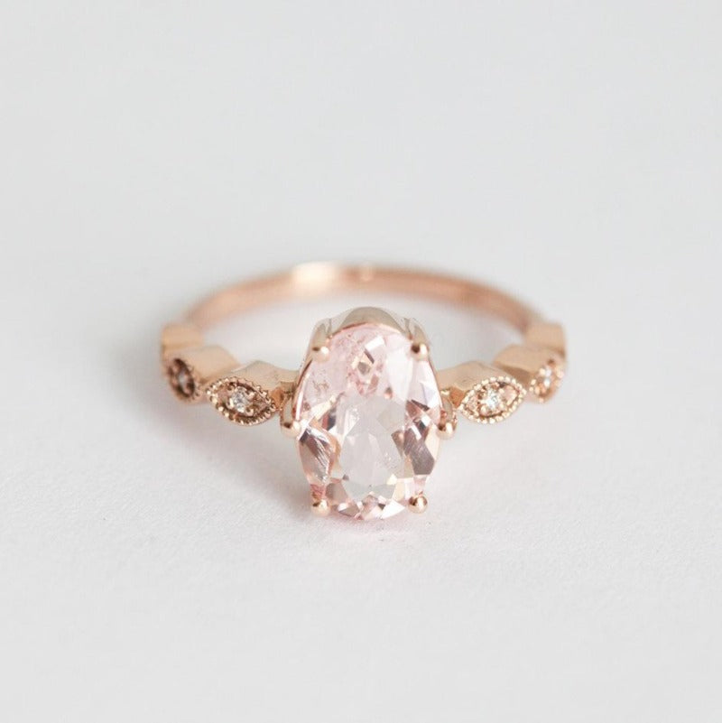 Ring Oval Morganit prsten