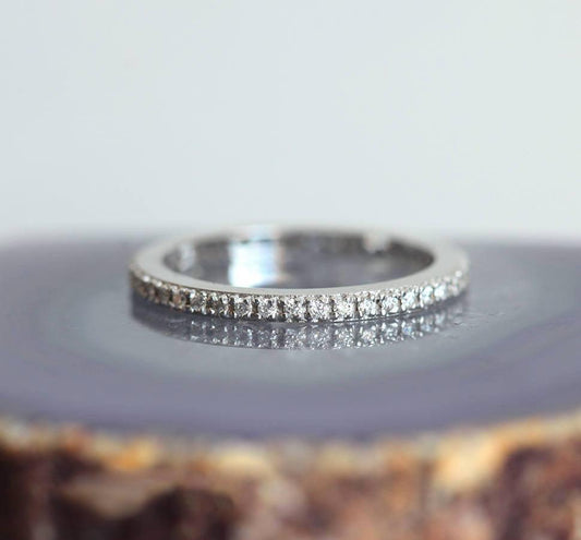 SKILAR ETERNITI DIAMOND BAND, ETERNITI DIAMOND PRSTEN-Capucinne