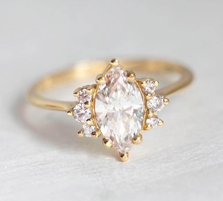 PRSTEN SA DIJAMANTIMA SOPHIA MARKUISE CUT 0.9 CARAT-Capucinne
