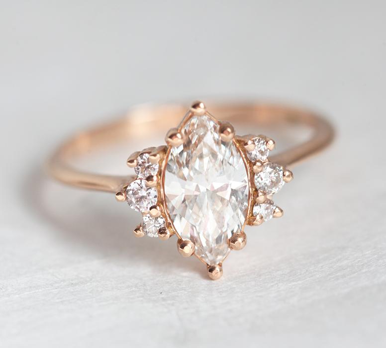 PRSTEN SA DIJAMANTIMA SOPHIA MARKUISE CUT 0.9 CARAT-Capucinne