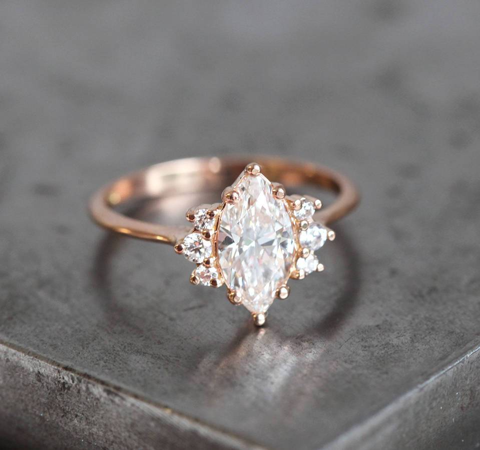 PRSTEN SA DIJAMANTIMA SOPHIA MARKUISE CUT 0.9 CARAT-Capucinne