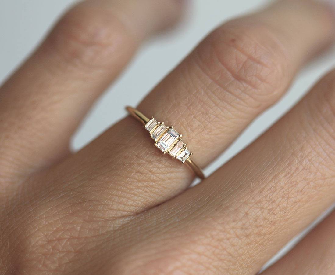 Art deco prsten sa belim dijamantom baguette cut-a