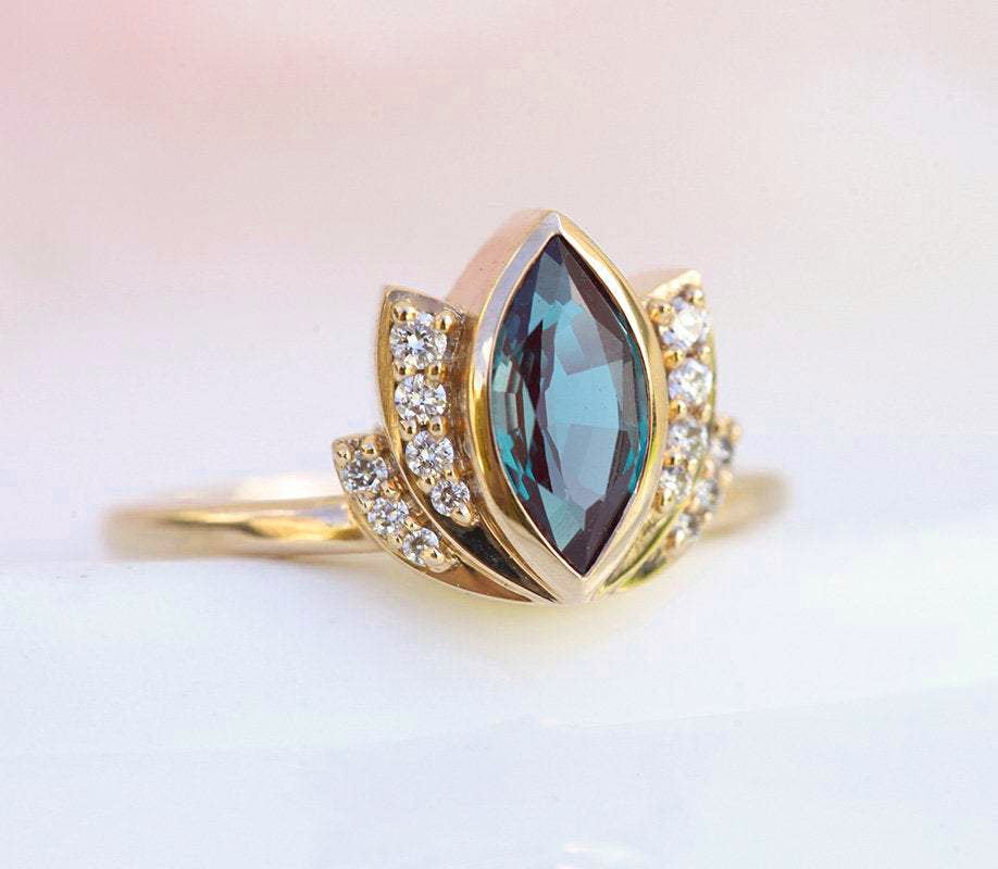 Zen Lotus Ring Set-Capucinne