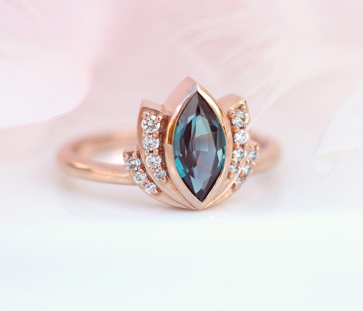 Zen Lotus Ring Set-Capucinne