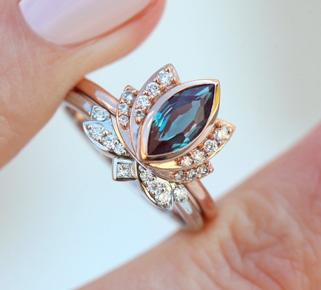 Zen Lotus Ring Set-Capucinne
