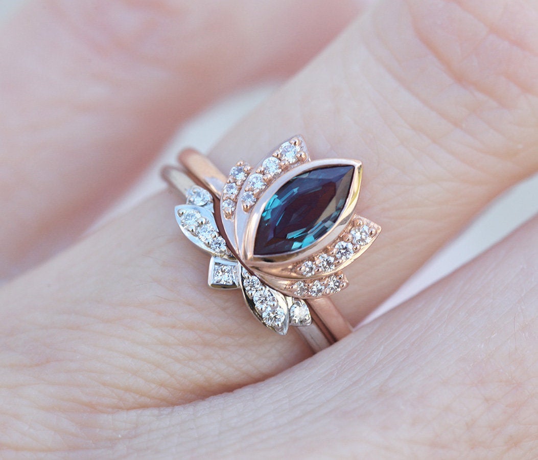 Zen Lotus Ring Set-Capucinne
